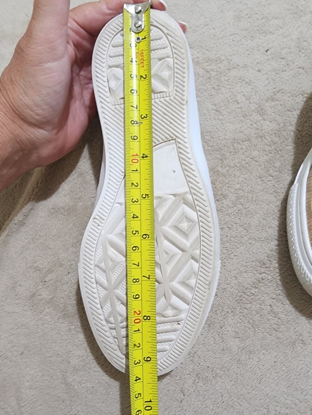 New Condition L'ATISTE Tan Laser-Cut Slip-On Platform Mule - Picture 8 of 11